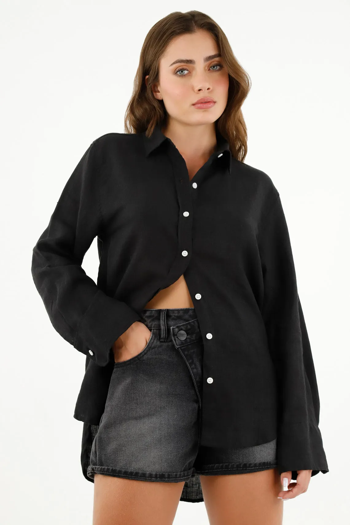 Camisa en lino negra para mujer