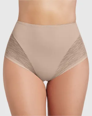 Panty faja clásico invisible con transparencias en glúteos y laterales