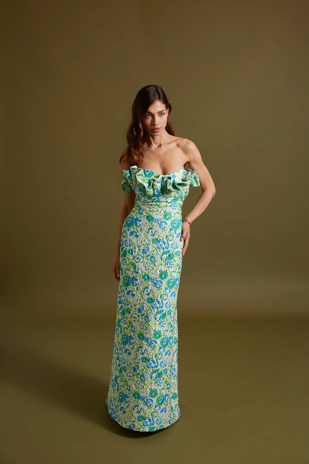 VESTIDO VERDE COM PADRÃO FLORAL DECOTE RETO